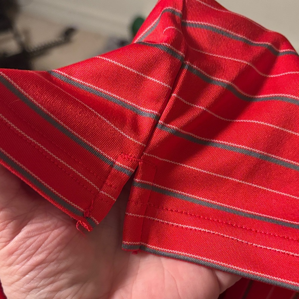 Under Armour Kids Polo in Red and White Stripes - Picture 6 of 6